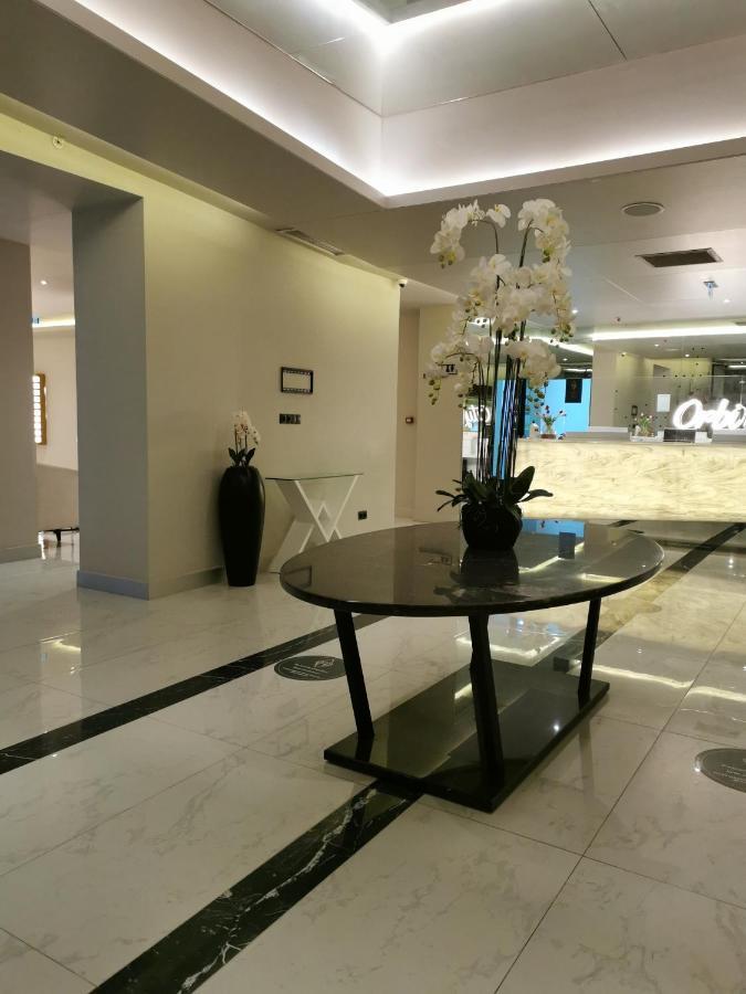 Batumi Orbi City Sea View Apartment Екстериор снимка